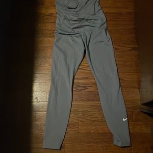 Nike gray Dri-fit Maternity leggings.